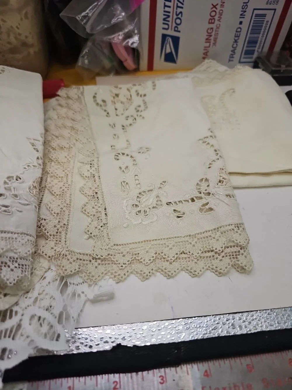 Dollies Lace Borders White & Off White Lot Of 10 Eyelet Placemats Cutouts Linen